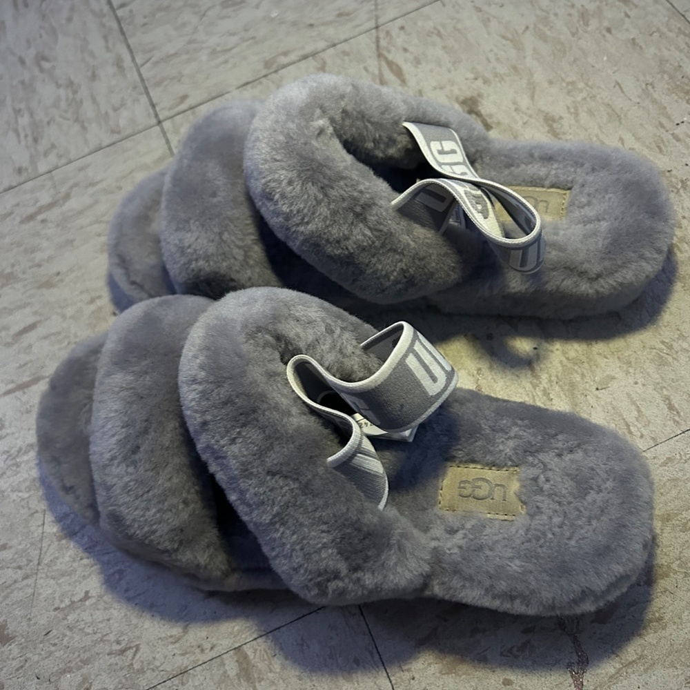 Sandals - Picture 2 of 4